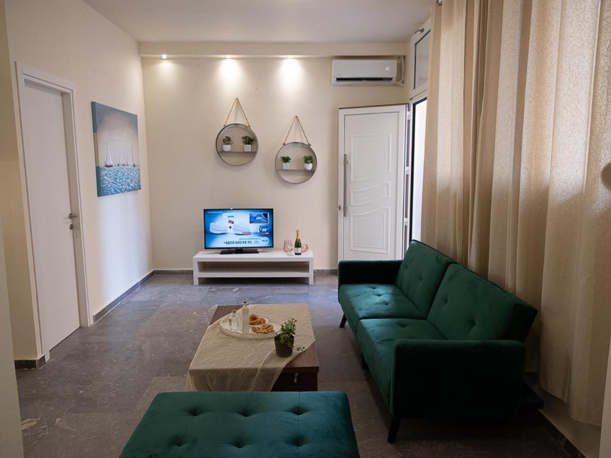 Luxury Apts Heraklion Center Exteriör bild