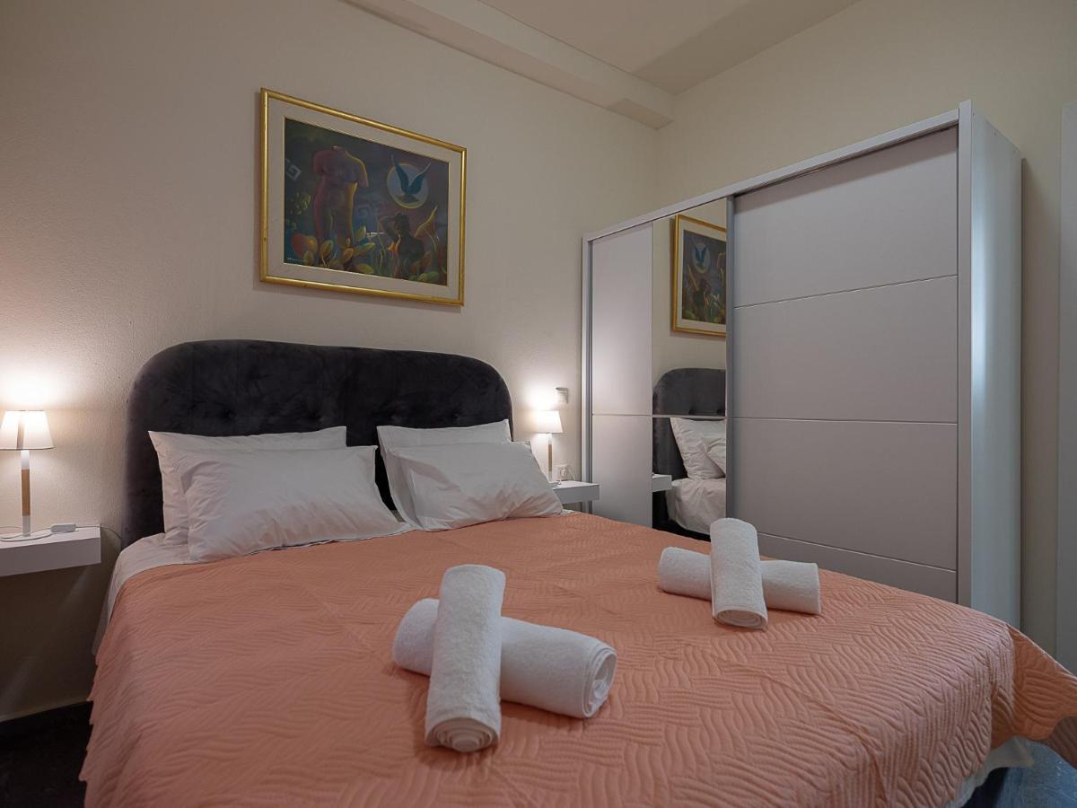 Luxury Apts Heraklion Center Exteriör bild